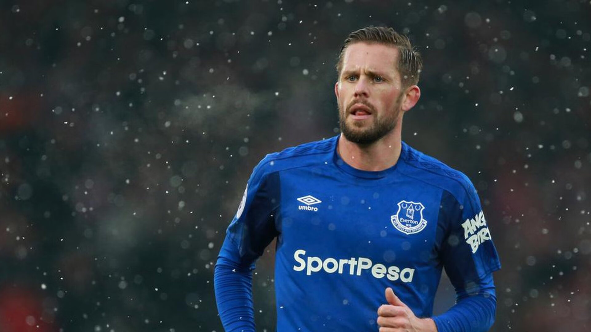 英超冲刺激烈:悬念升腾,精彩不断!,英超prizm choice